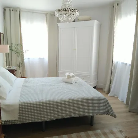 Casa Buganvilia - Near Of The Castle بينيلا